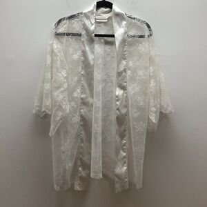 Victoria’s Secret Elegant White Lace Robe NO BELT ~ Preloved